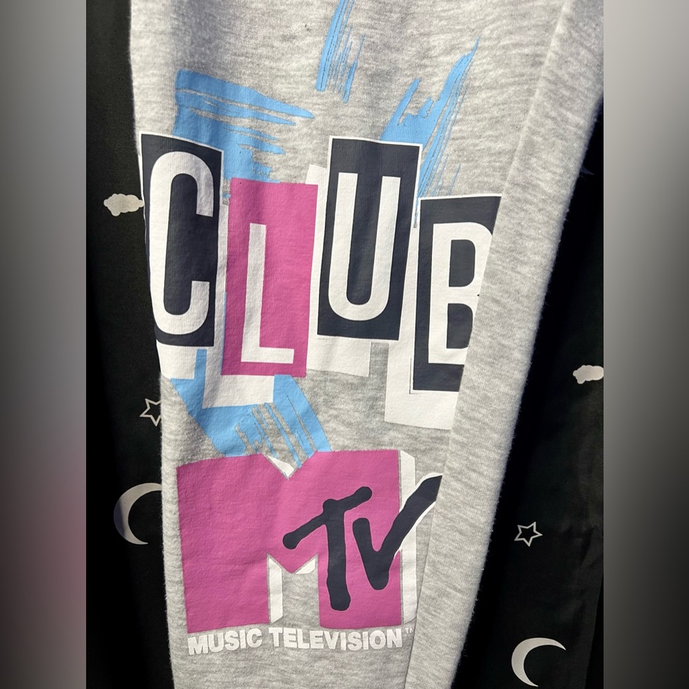 MTV Sweat Pants - Picture 3 of 5